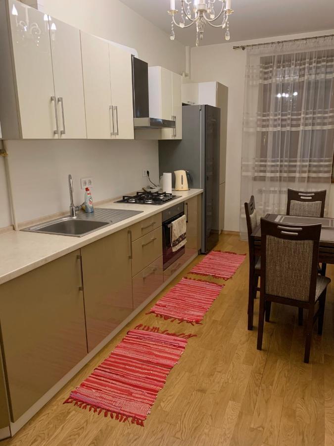 Апартаменти У Серці Львова Lviv Exterior foto